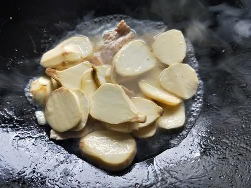 肺部|肺部细菌“天敌”被发现,常吃排毒清肺,咳嗽痰多的人可多吃