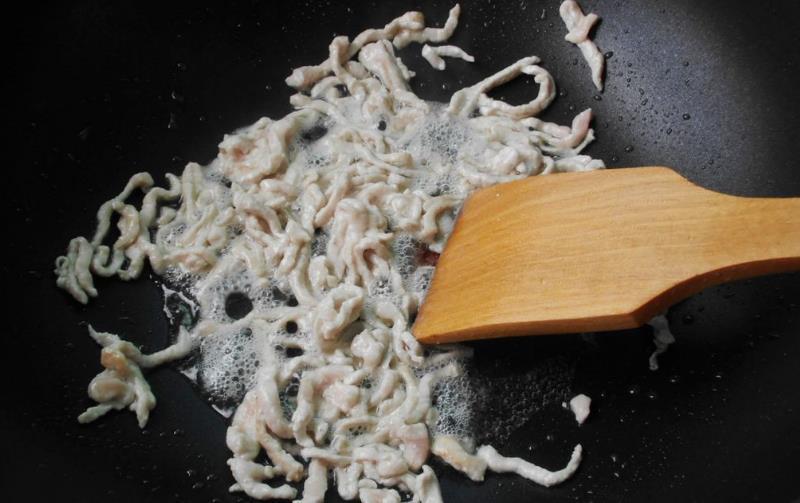 黄瓜炒肉片|炒瘦肉这么做,滑嫩入味,香气十足!教您正确做法,牢记3个技巧