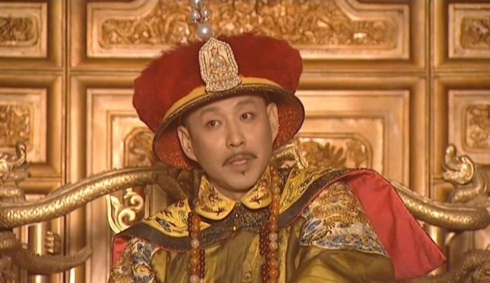 龙袍|古代皇帝龙袍能用水清洗吗？如果臭了该如何处理？
