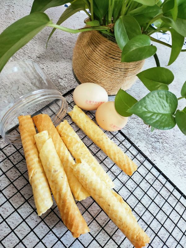 酥甜鸡蛋卷