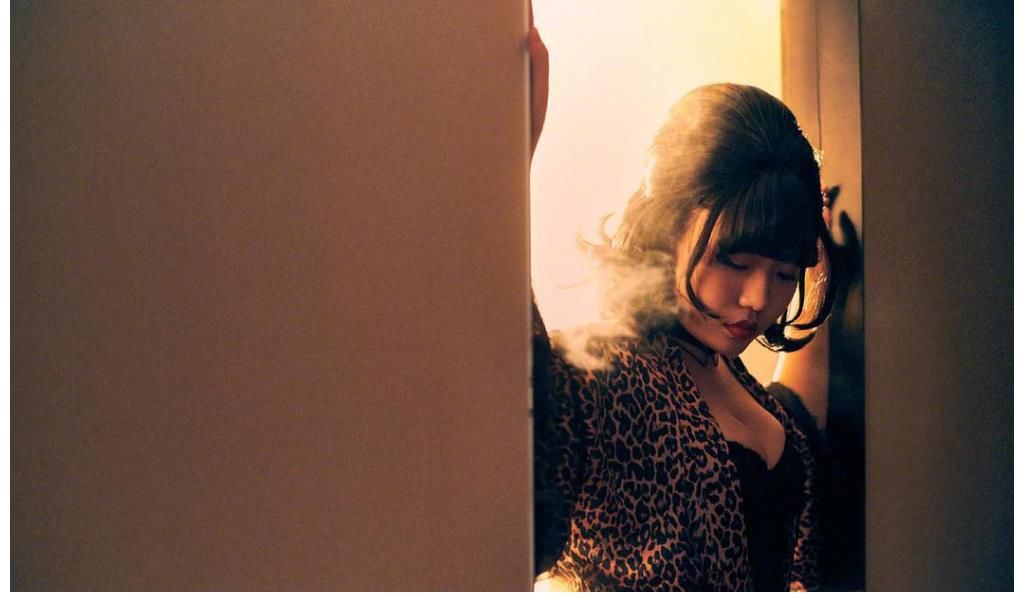 脱口秀演员李雪琴的《男人装》