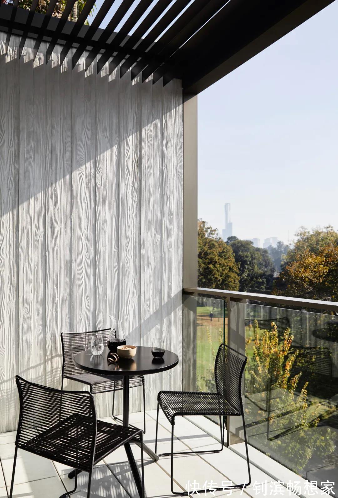 gt|5㎡的阳台被糟蹋成了垃圾场,一个小改造,没想到这么惊喜!