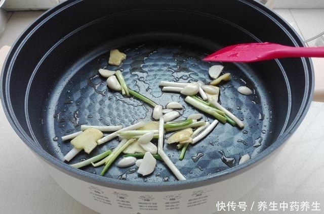 排骨|开学后,多给孩子吃这饭,增强体质少生病,补充大脑,越吃越聪明