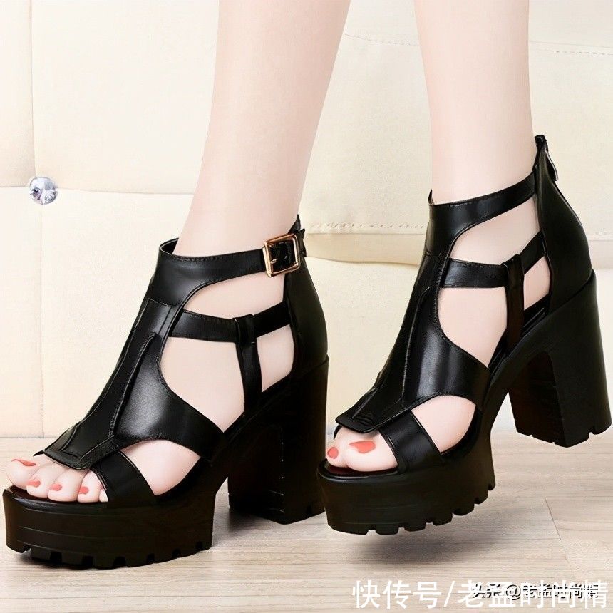 白脚|姑娘，你有一双那么美的白脚，当然要配上这样的凉鞋