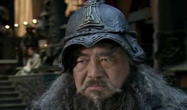 华雄|关羽与曹操相识,与华雄毫无关系,为何与董卓密切相关