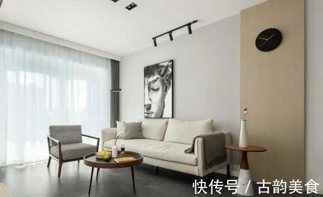 档次|都2021年了，快把瓷砖踢脚线换了吧！这几款颜值、档次强百倍