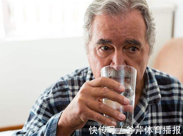 長壽體質|“短命鬼”喝水有3“異?！保闳粢粋€沒有，恭喜是“長壽體質”