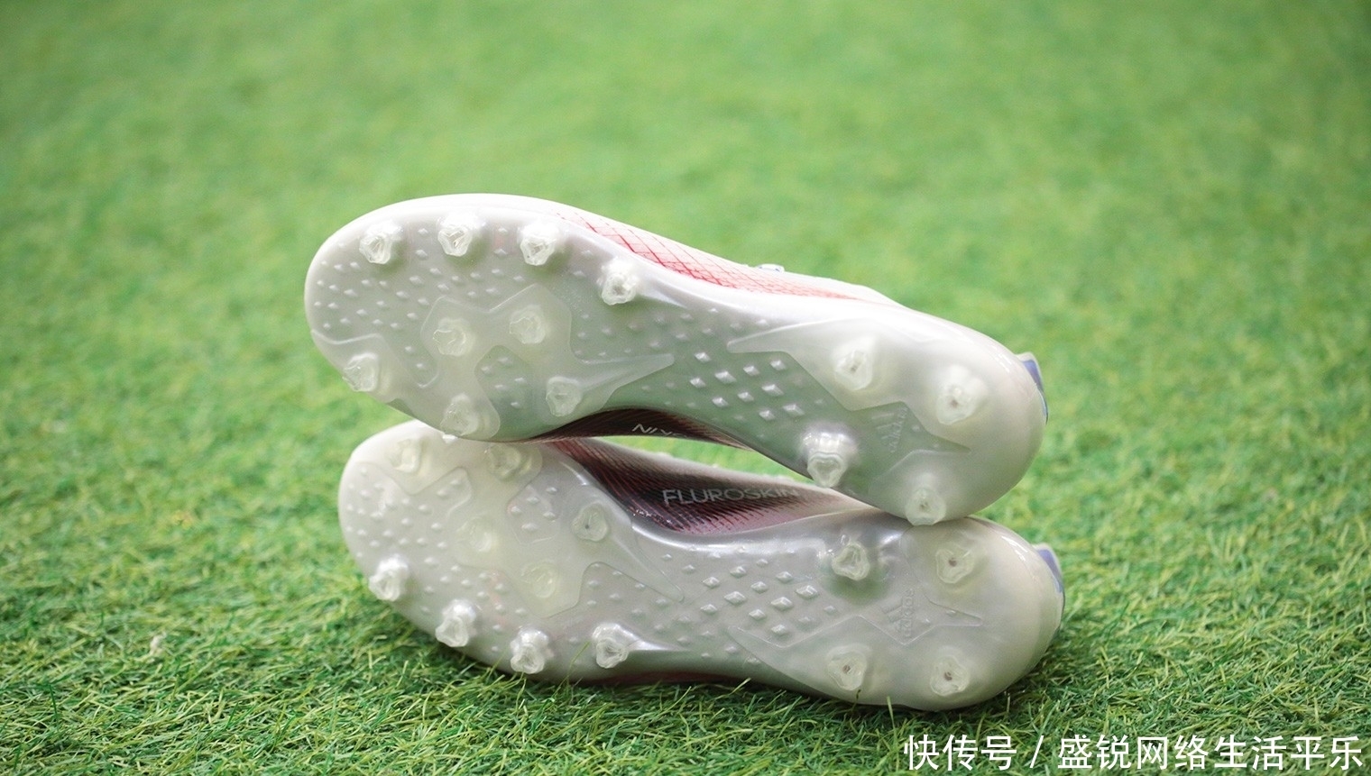 旗舰级|阿迪达斯 X Ghosted.1 AG“Showpiece Pack”足球鞋