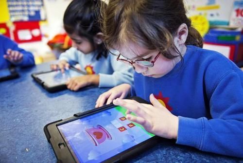 睡眠质量|3 岁时就该带宝宝检查视力了,影响视力的三大因素,希望你没踩坑