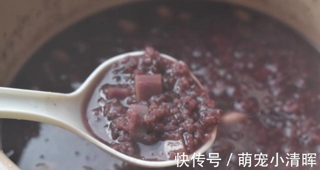 小米|立秋后,多吃这碱性食物,搭配四种食材煮粥,香滑浓稠滋润去秋燥