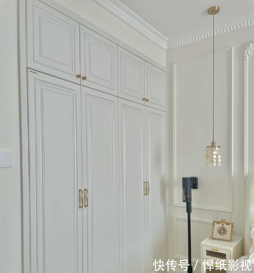 飘窗垫|这是我们见过最浪漫的132㎡法式装修，屋内干净到“一层不染”