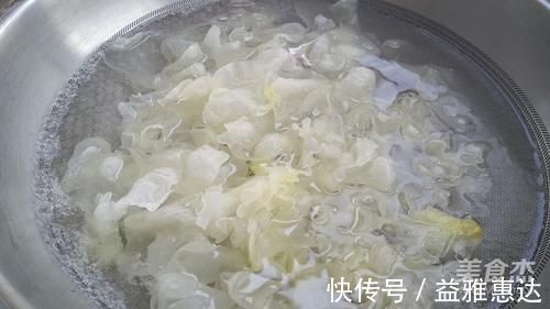 银耳|难入睡，隔天就吃1次这菜，养心安神，夜里无梦睡到天明