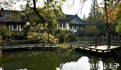 毛藻@三流诗人的绝句,结尾寓意深长,更获得了袁枚的赞赏