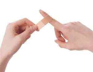 洗发水还可以洗亮皮鞋，顺滑拉链，清除油漆……