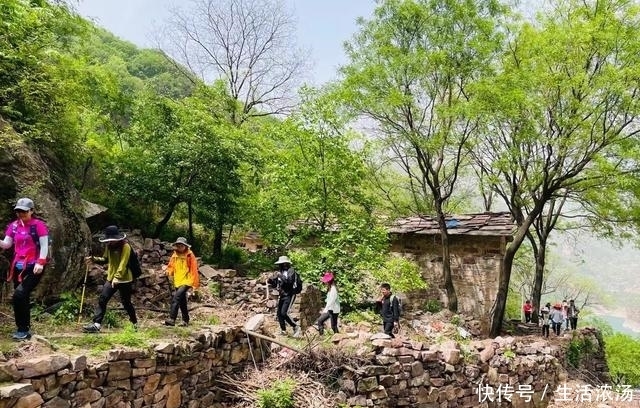 林州|郑州驴友团徒步这个被称为“太行羊湖”地方