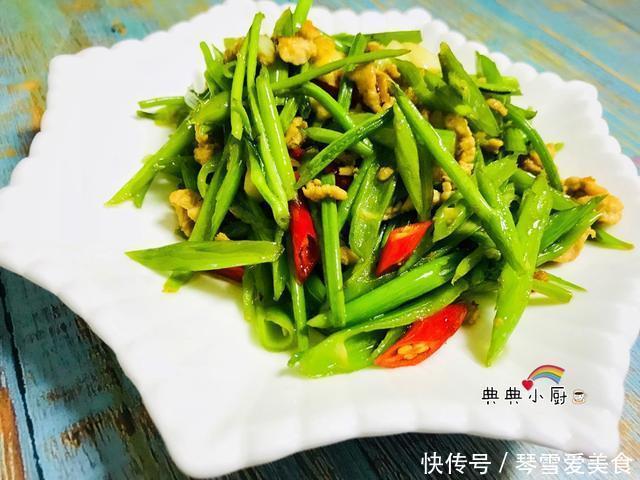 夏日|夏日餐桌的家常菜,简单清炒非常下饭,没食欲就想吃