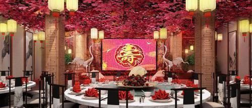 财主母亲大寿出一上联“天增日月妈增寿”,下联对出惹人捧腹