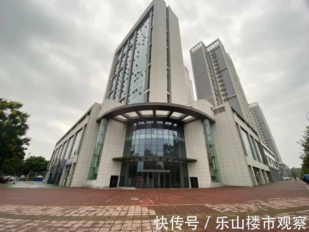 社区|同样搞社区商业，为什么这个小区搞不起来？