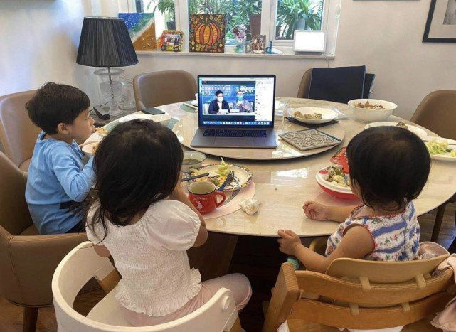 霍启刚|霍启刚晒一家七口晚餐 意外简朴还不如普通人家?