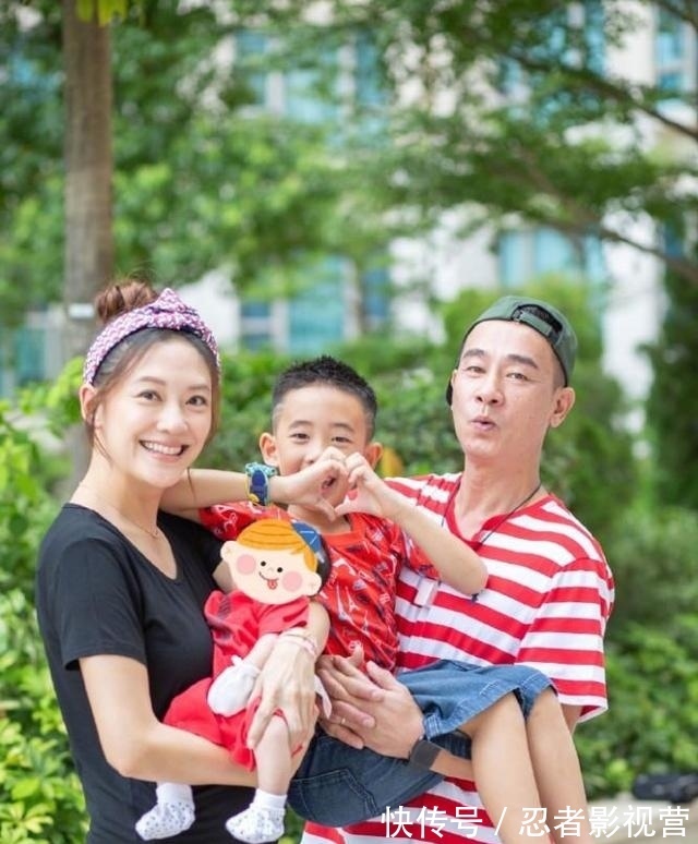 從“小混混”到“十足孝子”，大家對(duì)陳小春的誤解到底有多深？