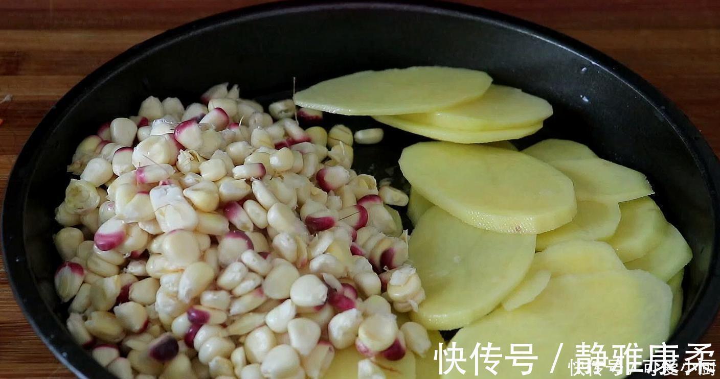 吃了30年玉米，头一次见玉米棒这做法，别扔了，老人孩子都爱吃