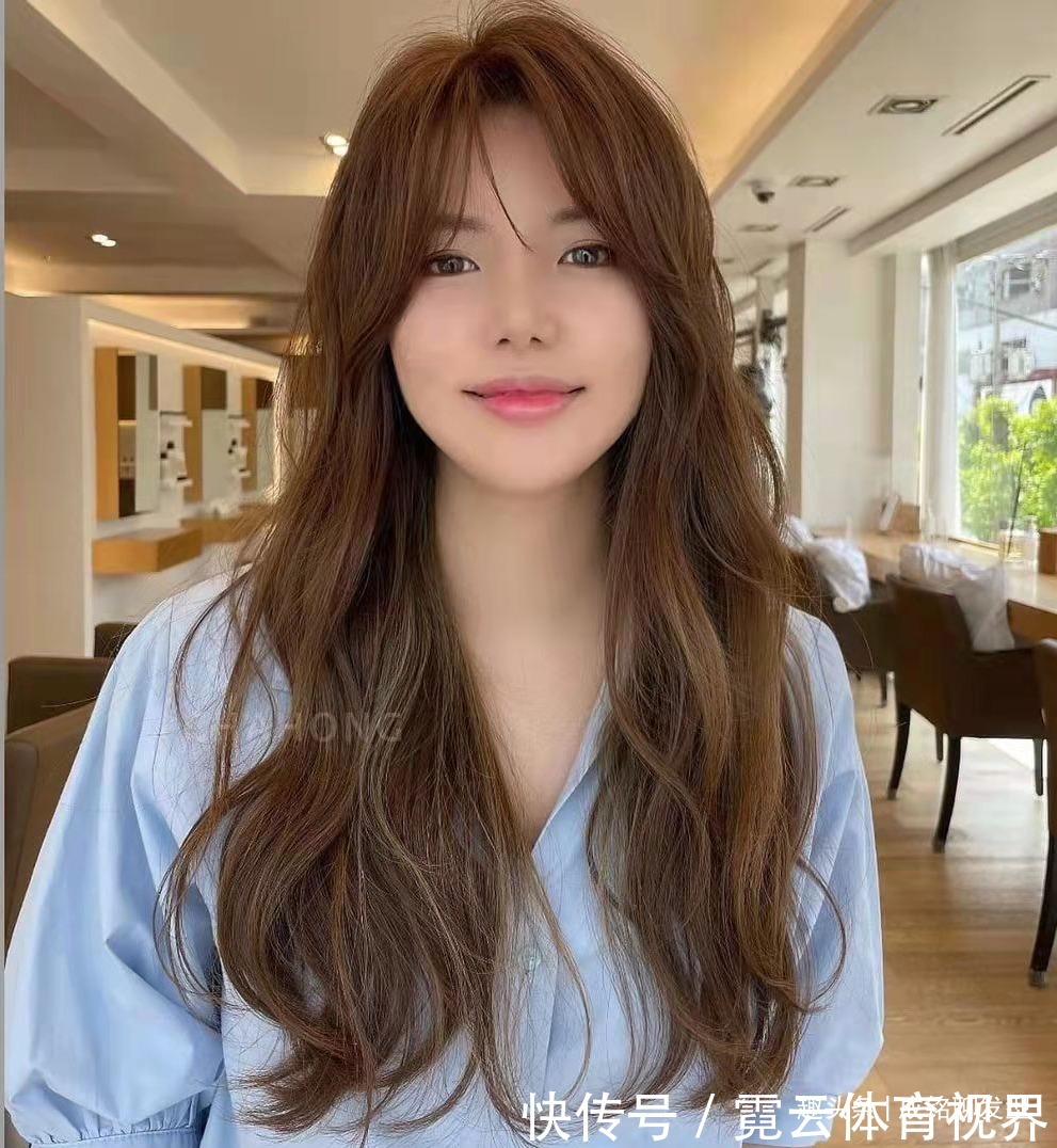 修饰 不是你脸大,是你发型没选对!学会这三个攻略,发型时尚还显脸小