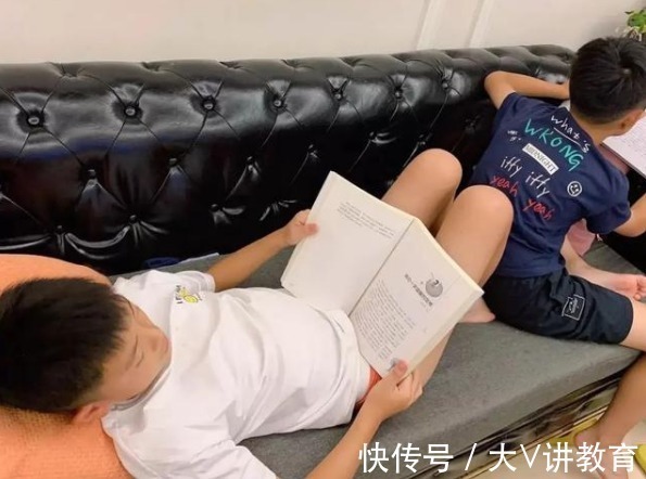 猛料|双减后的周末,老师突然要求家长上传生活照,有人爆出了“猛料”