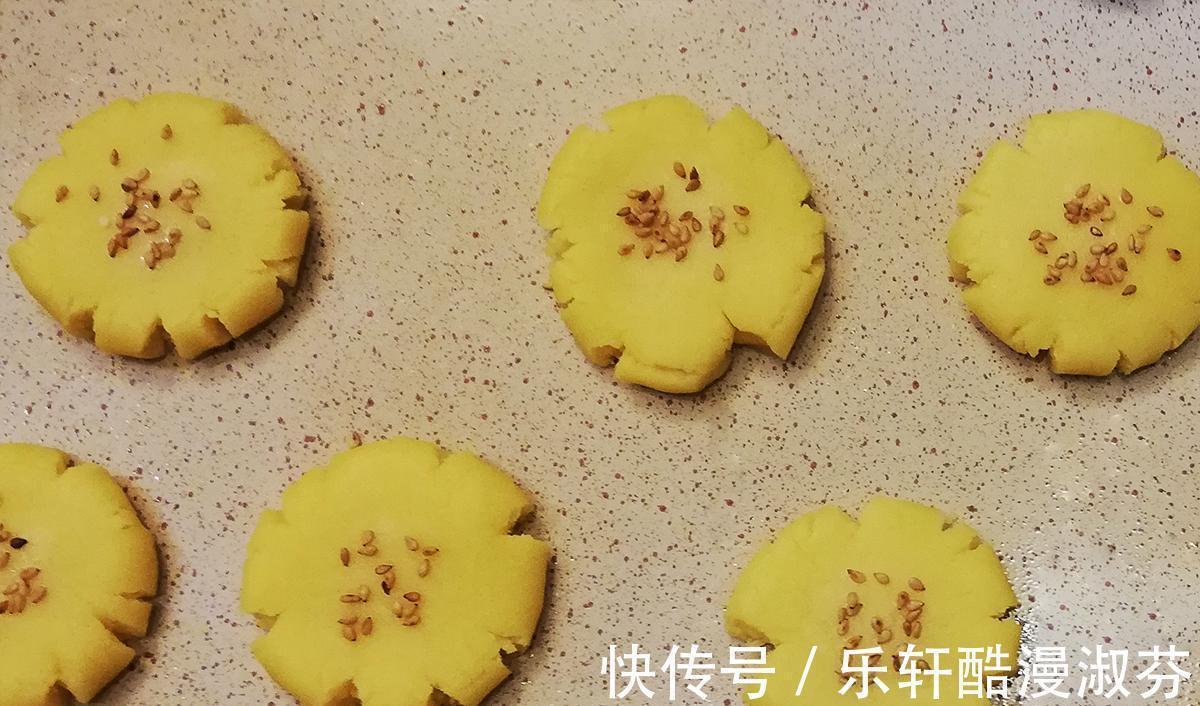 我家吃桃酥从来不买,一直都是自己做,又香又酥