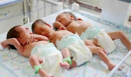 阶段|孕妇分娩时胎儿在做什么?妈妈不是一个人战斗,宝宝的行为很暖心