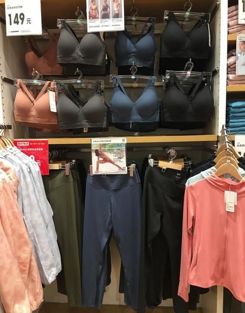 开春穿什么？女人的衣柜永远少一件衣服