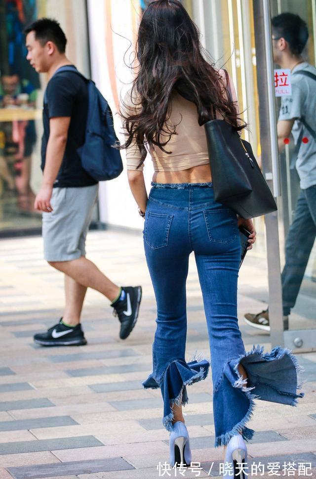 时尚度 丰腴有“肉”的鲨鱼裤美女,才能造型美感进阶,懒散随意