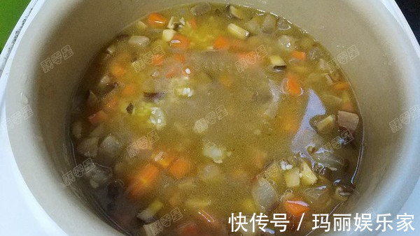 腌制腊肉时,只放盐就错了!多放一点它,腊肉不长霉,放一年不坏