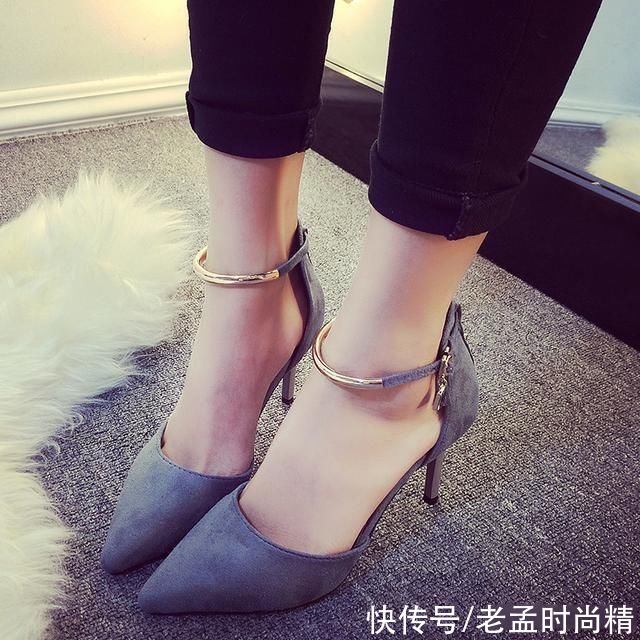 细高跟|女人都应该备上一双细跟鞋,上街超有自信