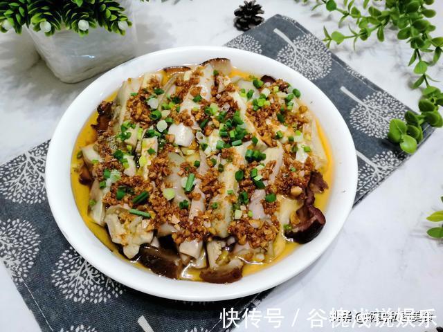 腊肉|夏天，我家就爱这蒸菜，不油炸不爆炒，入锅一蒸就完事，特省事