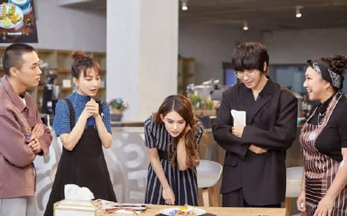 吴昕被骂上热搜,丢脸丢到国外了!网友:节目组吃相难看