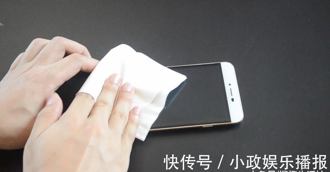 食品袋里的干燥剂别扔了, 它的这3个妙用, 解决了很多家庭的烦恼