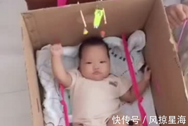 壳盒|姐姐让弟弟帮忙带娃,回到家看到的画面,当场笑出猪叫