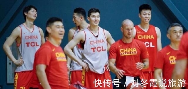 大名单|中国男篮集训16人大名单正式公布,国旗少年再次入选,胡明轩落选