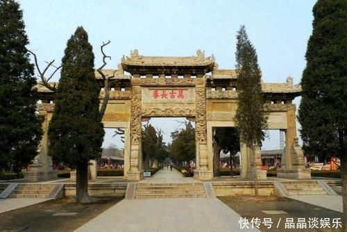 墓地|我国最大的家族墓地,坟冢超10万座,千年来乌鸦不栖蛇类远避