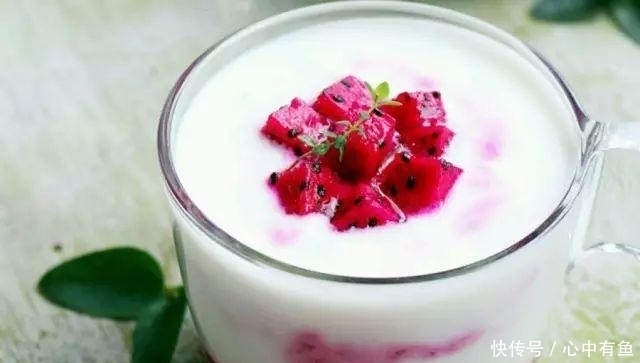 便秘|经常吃火龙果，预防便秘、抗衰老，营养师却称：有一类人谨慎食用