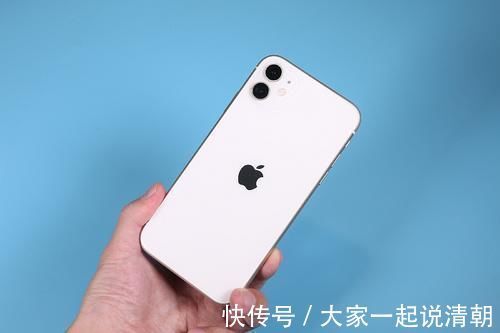 iphone se|苹果手机虽好但不要乱买，这3款买完就后悔，一定要慎重！