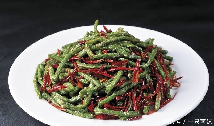 手菜|家常下饭菜,干煸豆角,色香味俱全,不错的快手菜,建议尝试