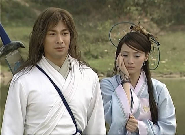 青河绝恋$东方不败练成了葵花宝典第九重 却败在令狐冲手中?