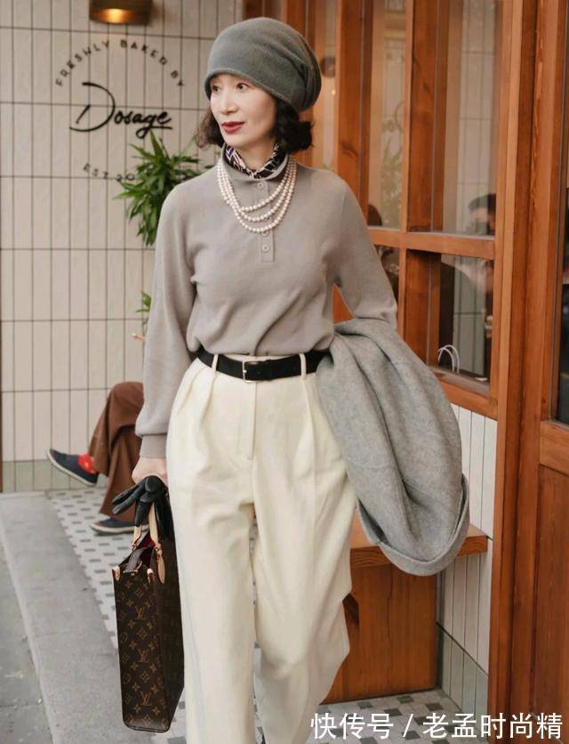 三木 50岁女性穿衣别太廉价,看看这些中年博主的穿搭,得体又大方