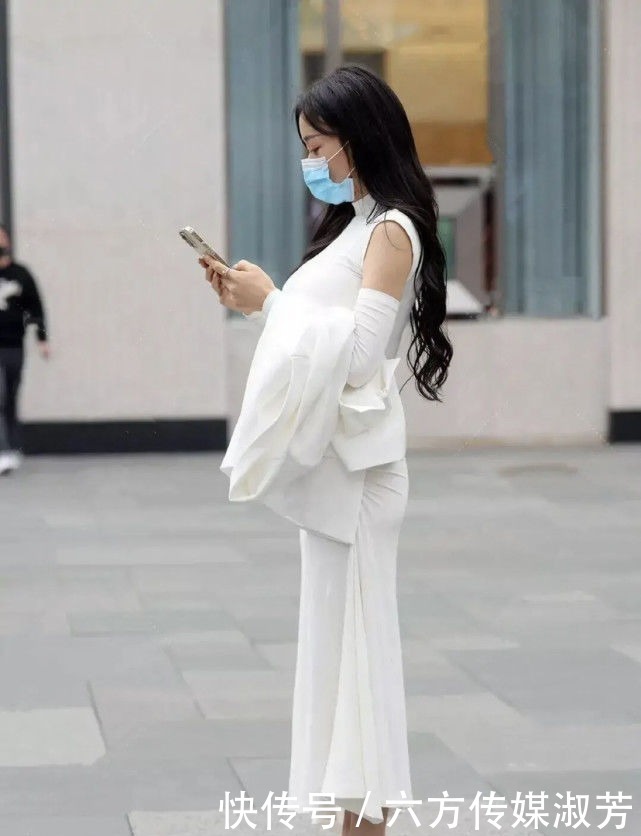 美女|“腿粗”并不是重点，错过了合身的穿搭，往往会事倍功半