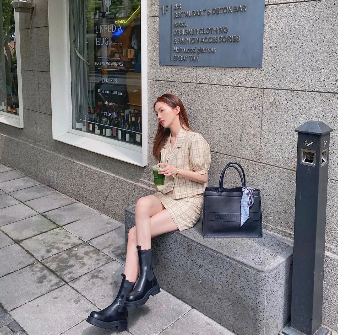 cp|衬衫+裙子、T恤+半裙=小个子夏秋王炸CP，巨洋气