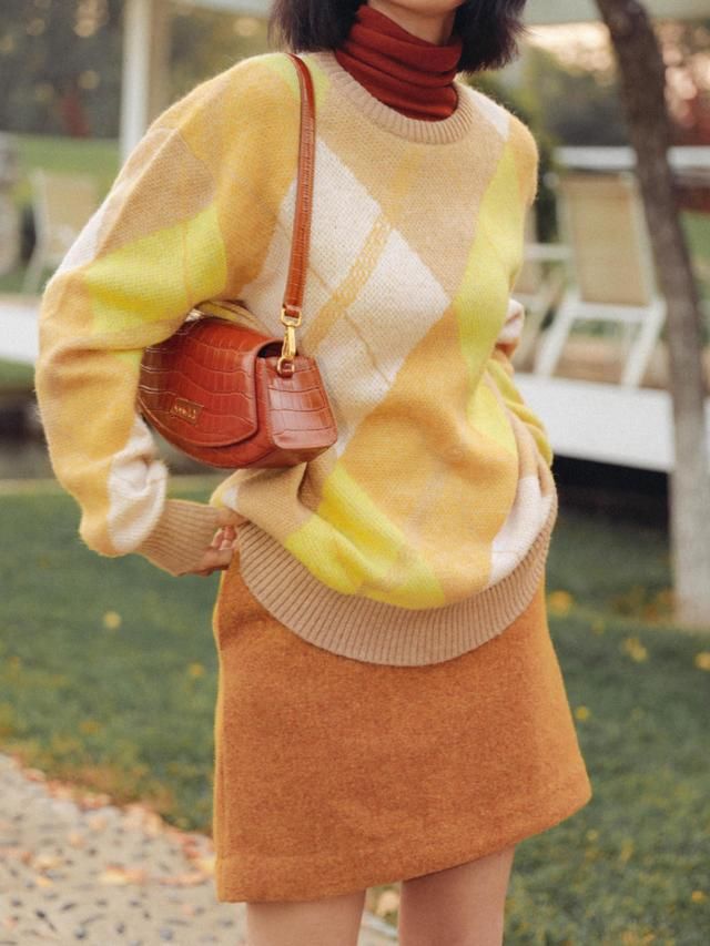 实用 毛衣才是冬季的必备单品，为你分享几个实用款，百搭温柔又显气质