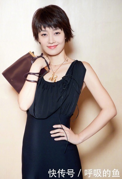 额头|丸子头已经不实行了,今年流行苹果头,减龄显脸小