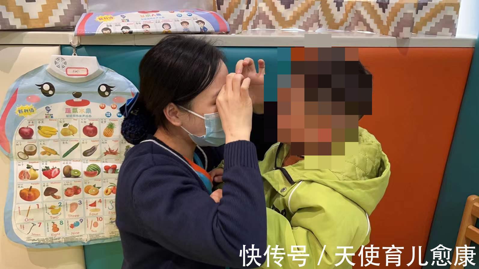 孤独症|天使讲堂:儿童情绪失控怎么办?聪明的家长这样做