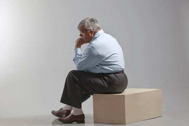 肥胖|4个信号说明你要长胖了，中招的赶紧改